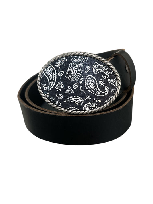 Black belt with a paisley-patterned buckle looks like a bandana