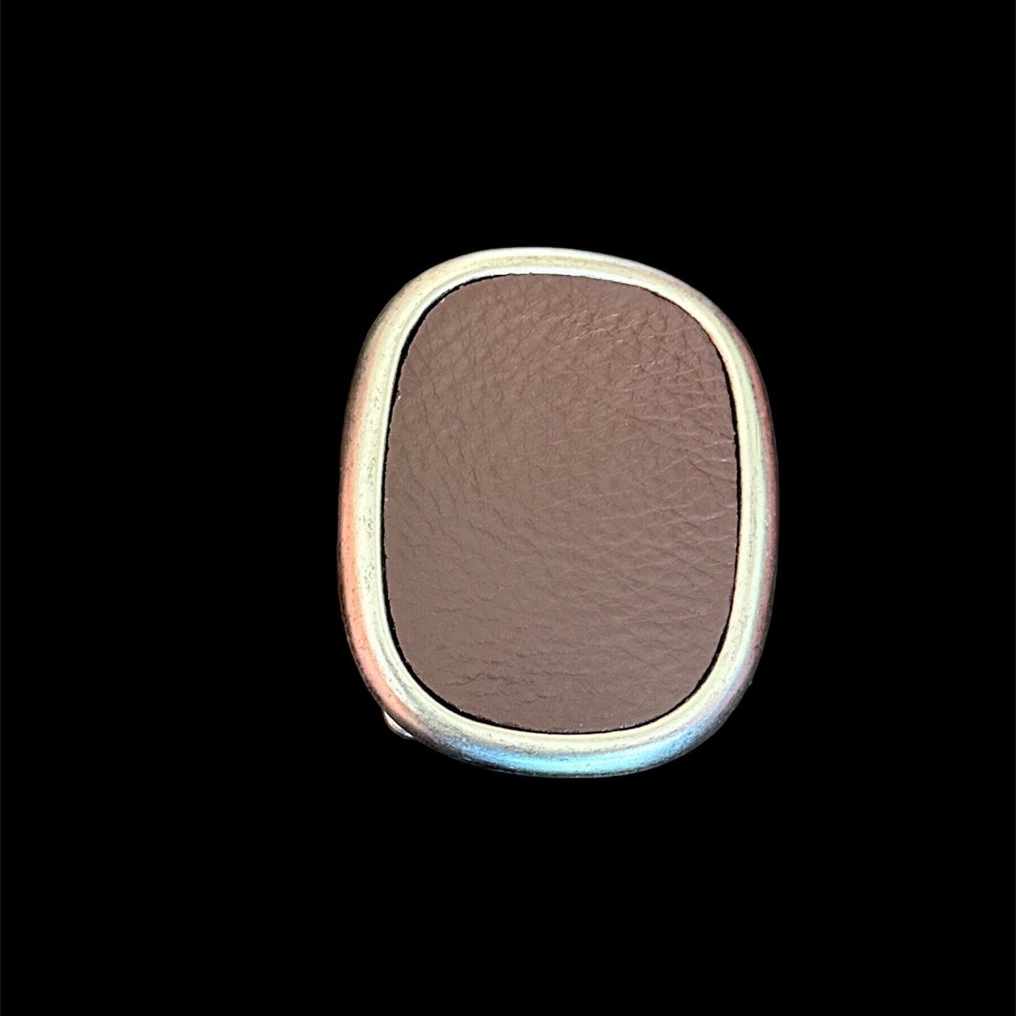 Pebbled Leather Belt Buckle in Burgundy