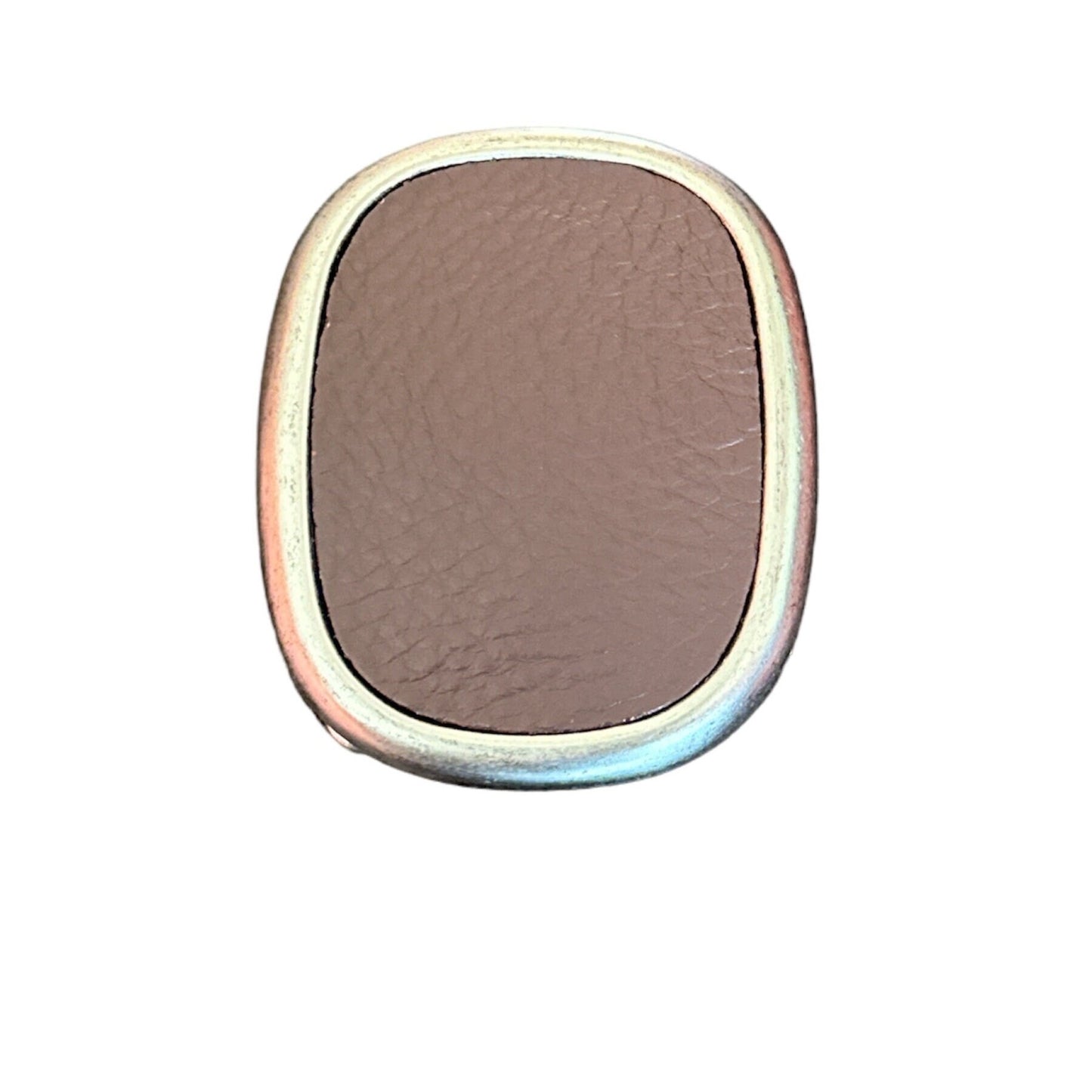 Pebbled Leather Belt Buckle in Burgundy