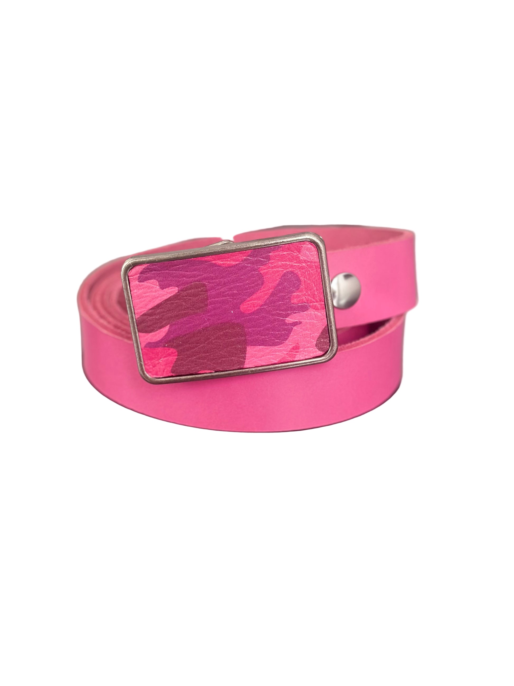 Pink belt with a camouflage pattern buckle 